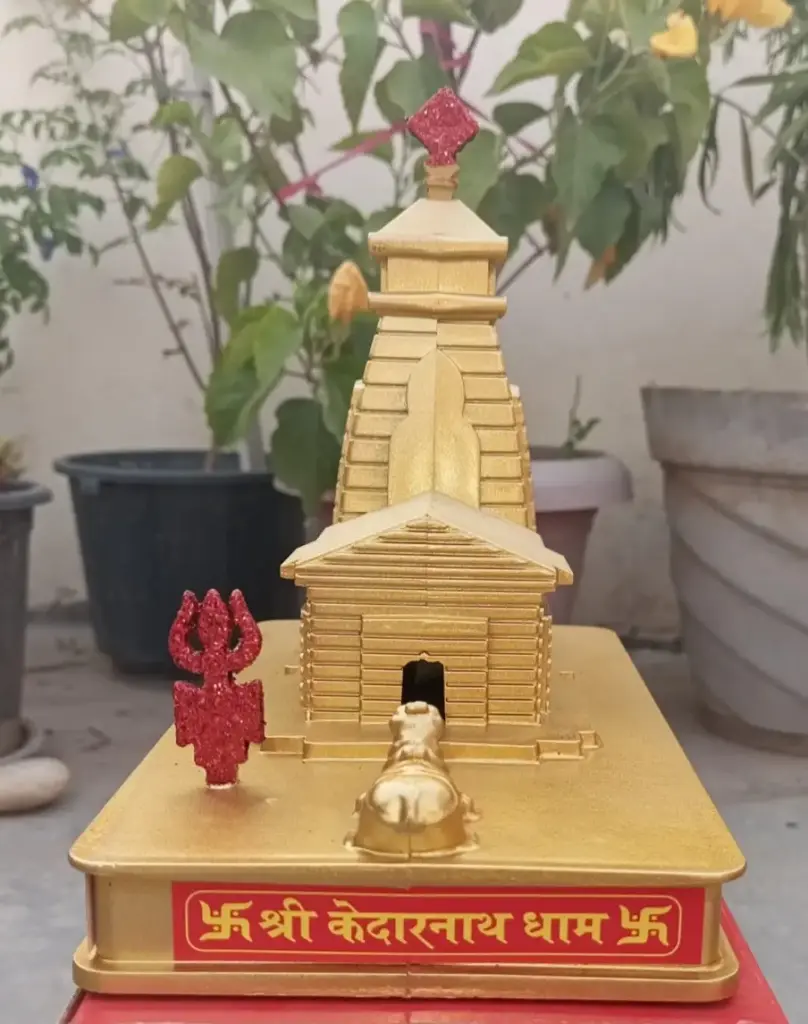Kedarnath Temple Statue (3).webp